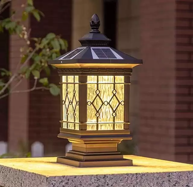 ĐÈN TRỤ CỔNG NĂNG LƯỢNG MẶT TRỜI CAO CẤP 4 ĐÈN TRỤ CỔNG NĂNG LƯỢNG MẶT TRỜI CAO CẤP